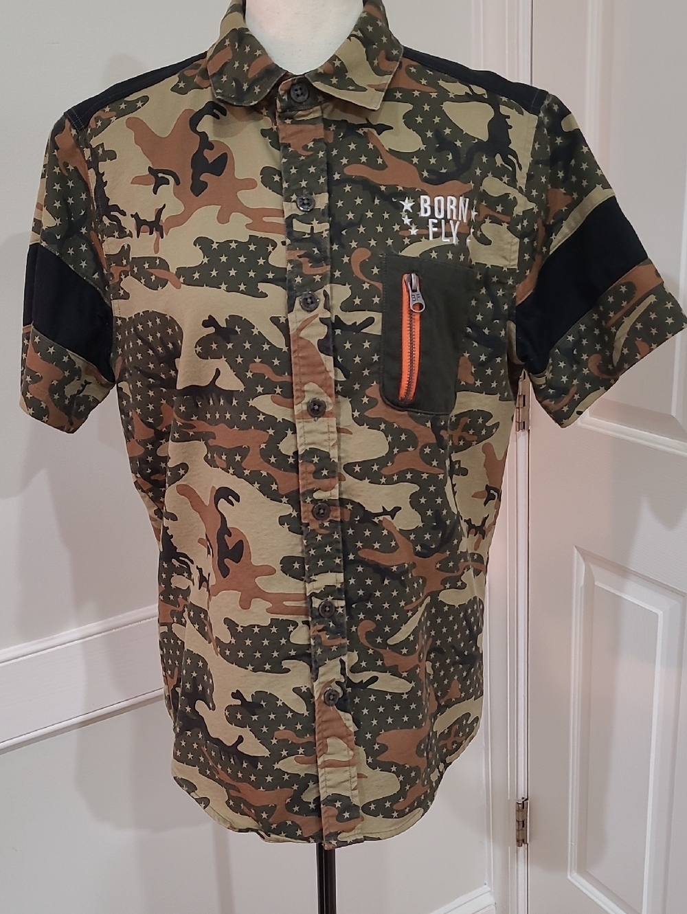 Born Fly Women’s Camouflage Short Sleeve Button-Up Shirt - Olive/Brown - Size M
